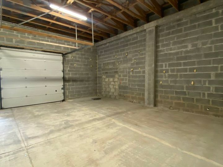 Location local d''activites 108 m² non divisibles