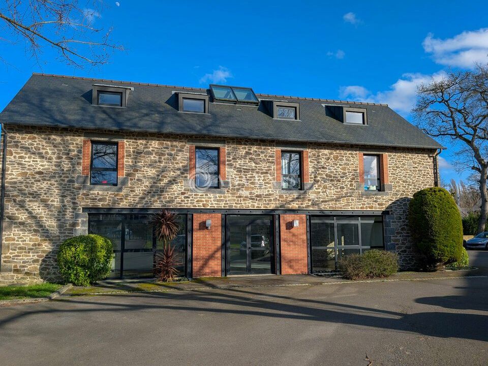 Location bureaux 102 m² non divisibles