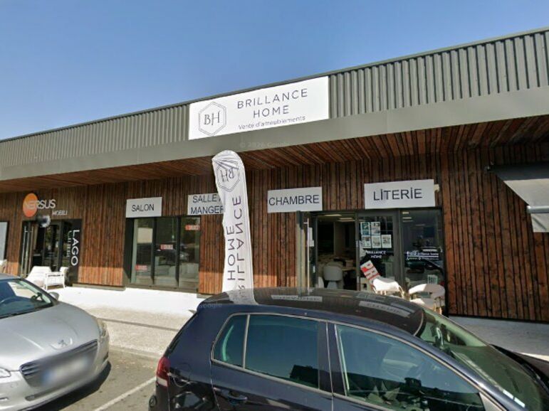 Location local commercial 350 m² non divisibles