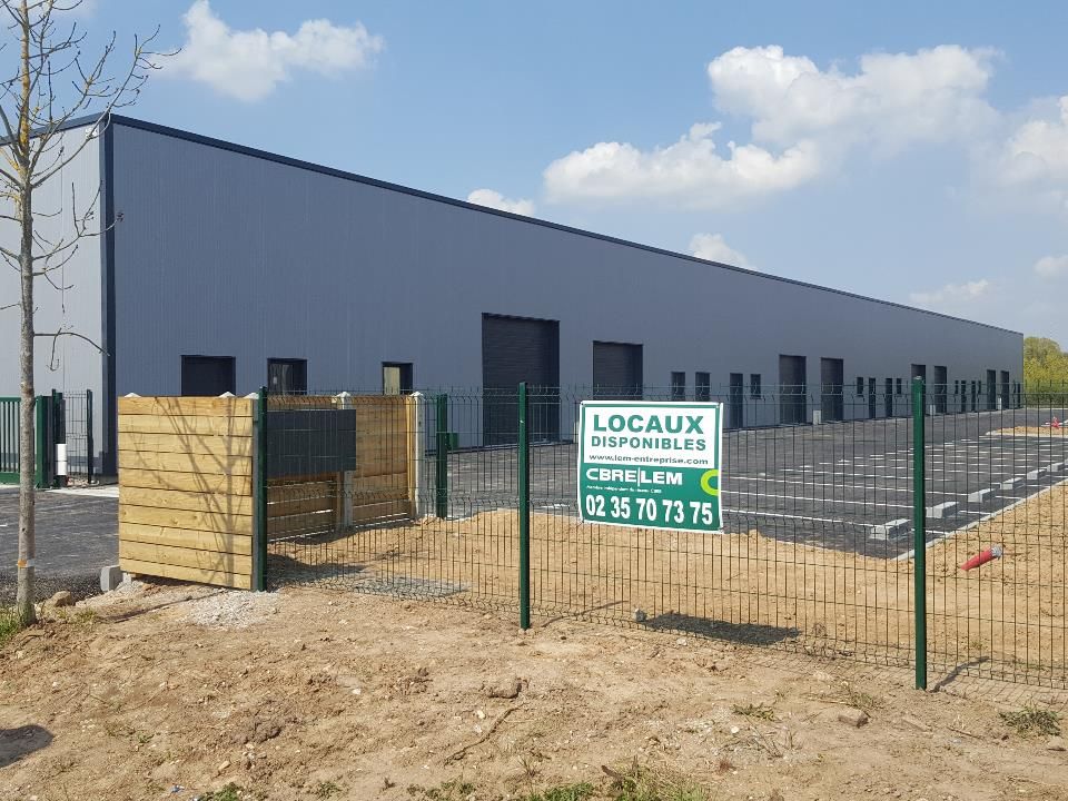 Location local d''activites 144 m² non divisibles