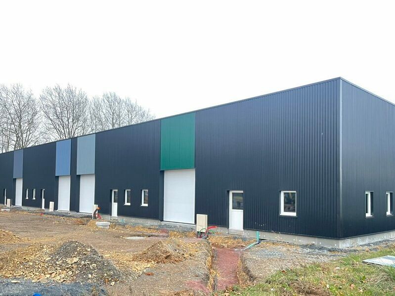 Vente local d''activites 224 m² non divisibles