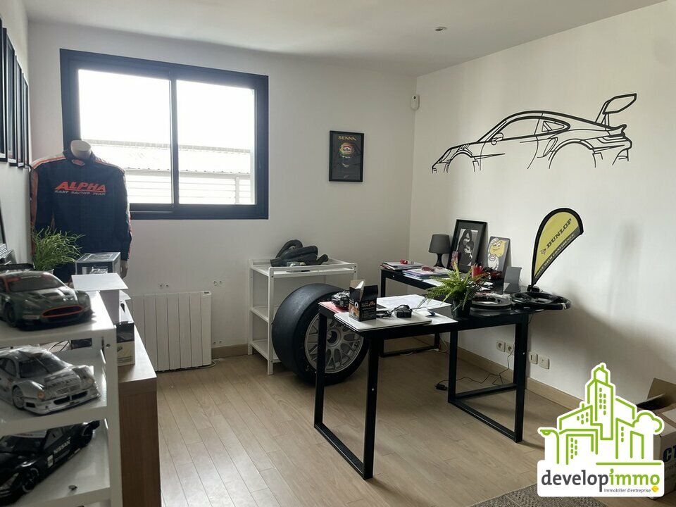 Location activité/entrepôt - 552 m²