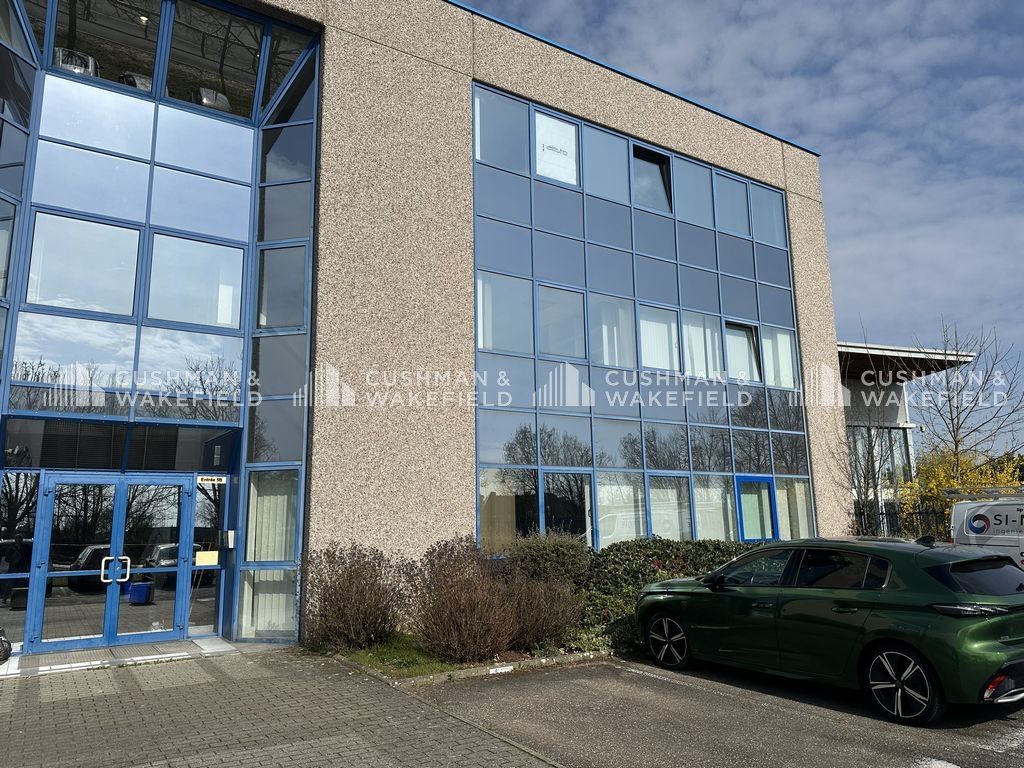 Location bureaux 343 m² divisibles à partir de 125 m²
