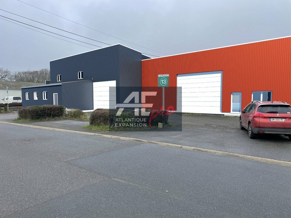 Vente local d''activites 742 m² non divisibles