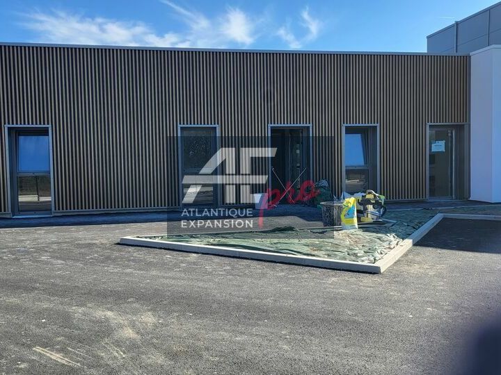 Location bureaux 70.6 m² non divisibles