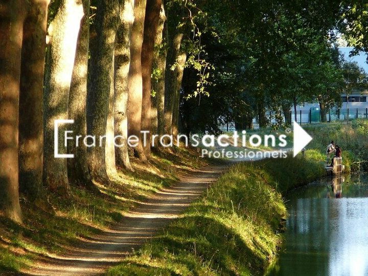 A LOUER/ A VENDRE, LOCAL COMMERCIAL OU ACTIVITE 700m², AV DES ETATS UNIS TOULOUSE