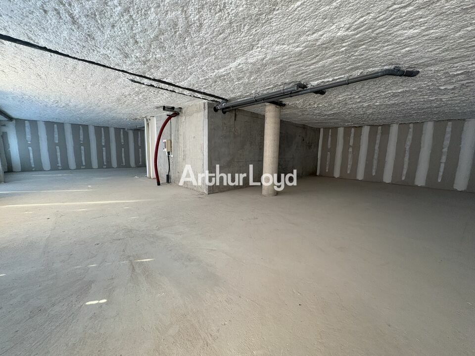 Local Commercial Neuf 194 m2 axe très passant 