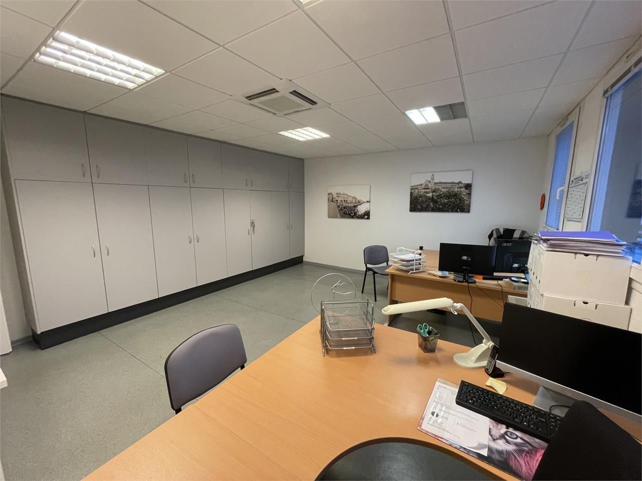 Location bureaux 176.00 m² non divisibles