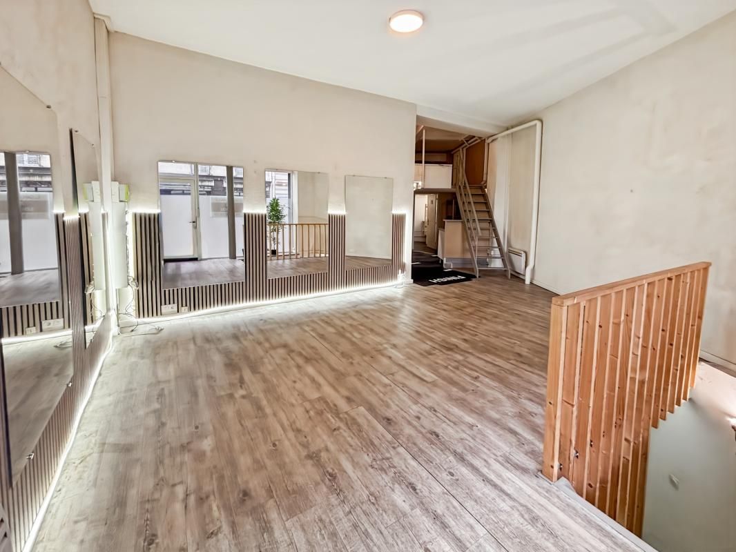 Location local commercial 70 m² non divisibles