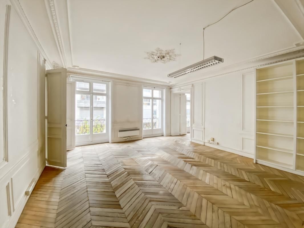 Location bureaux 129 m² non divisibles