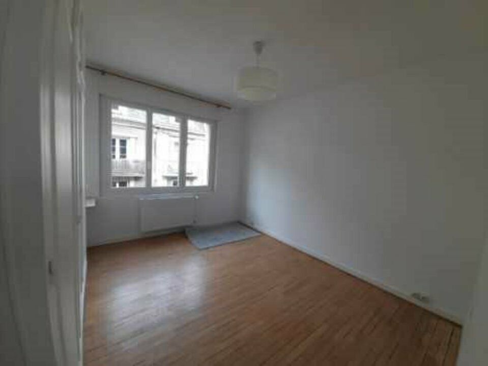 TOURS CENTRE - RUE DES HALLES