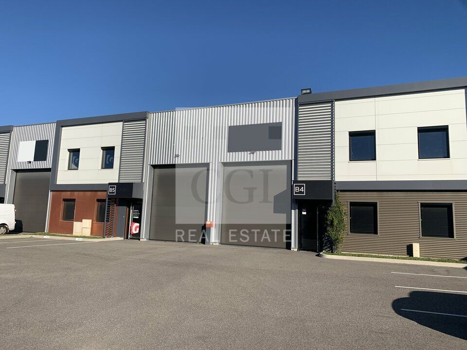 Location local d''activites 328 m² non divisibles