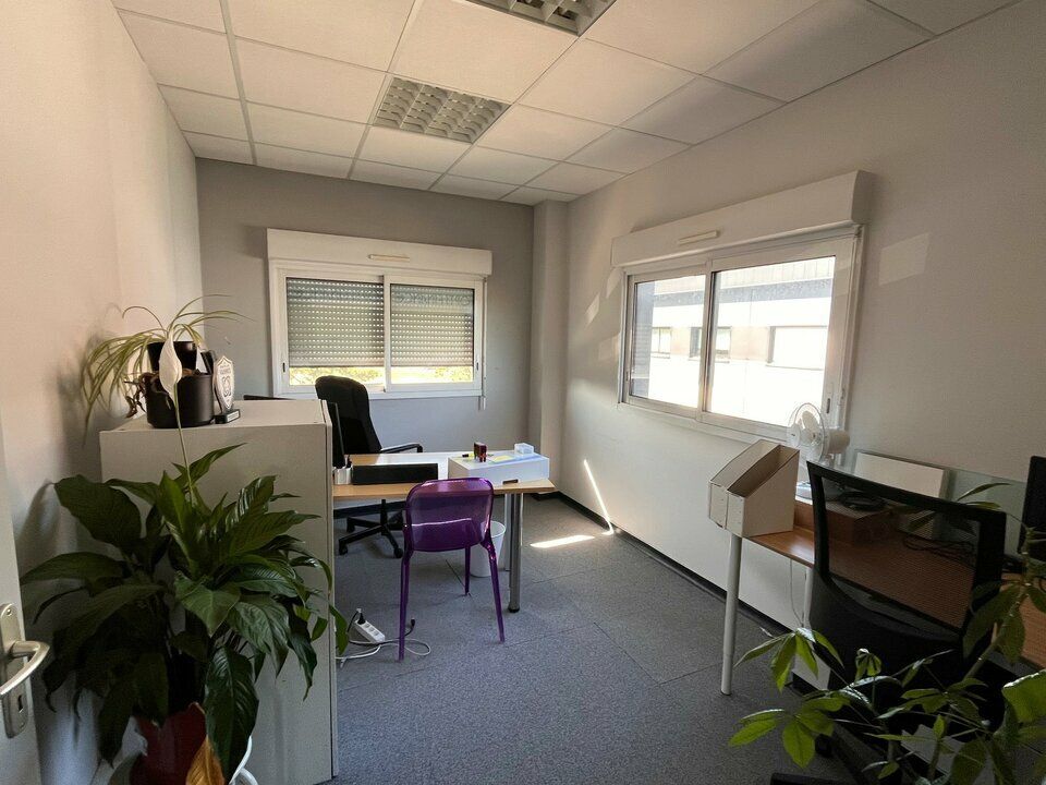 Location bureaux 95 m² non divisibles