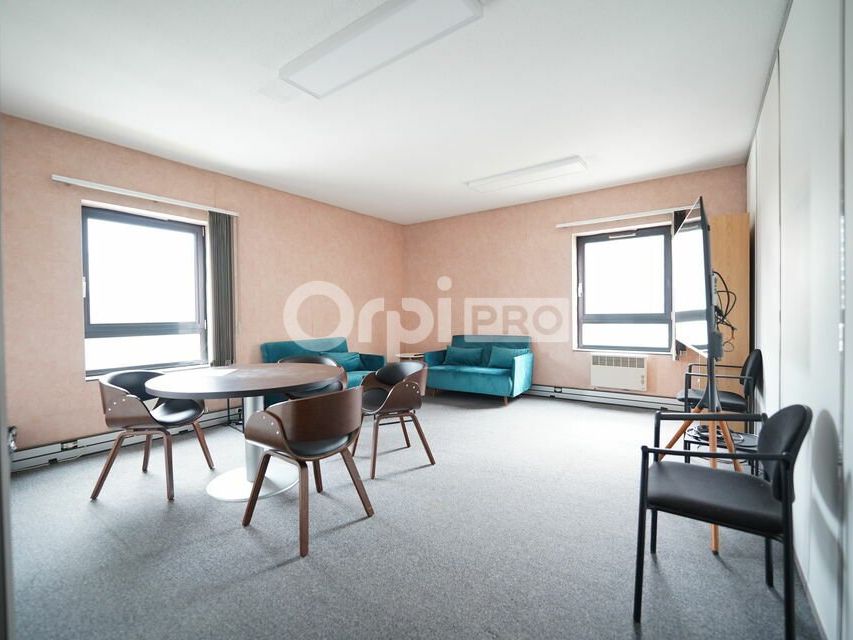 Location bureaux 93.71 m² non divisibles