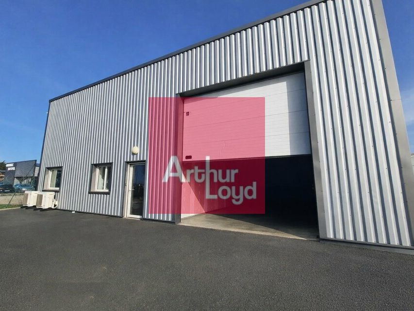 Location local d''activites 250 m² non divisibles