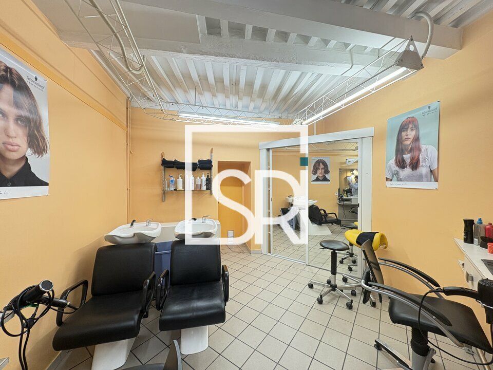 Location local commercial 36 m² non divisibles