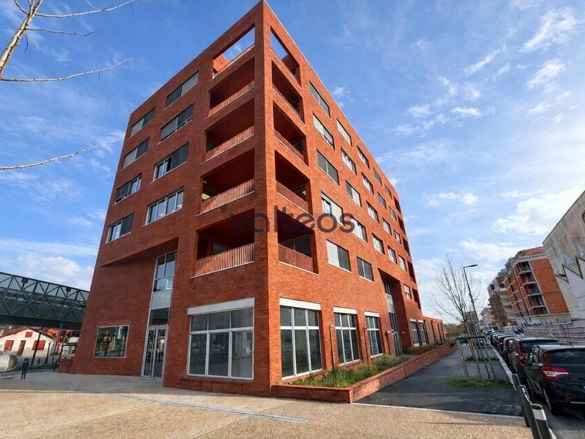 Location bureaux 360.72 m² divisibles à partir de 90.7 m²