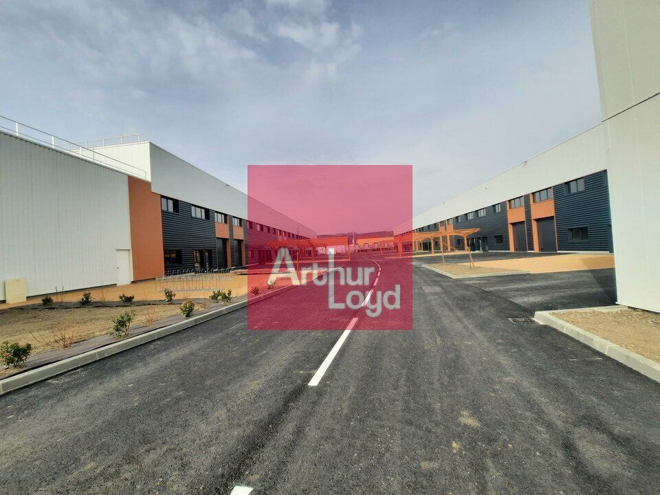 CLERMONT-FERRAND ZONE DES GRAVANCHES A LOUER LOCAL ACTIVITE 521 M² - PROGRAMME NEUF