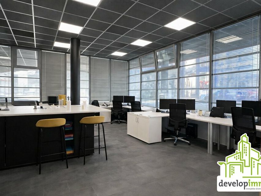 Vente bureaux 189 m² non divisibles