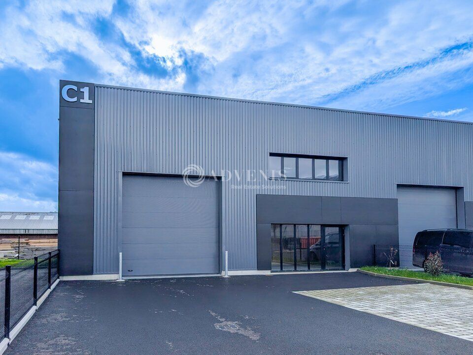 Locaux d'activités à louer - Cellule neuve