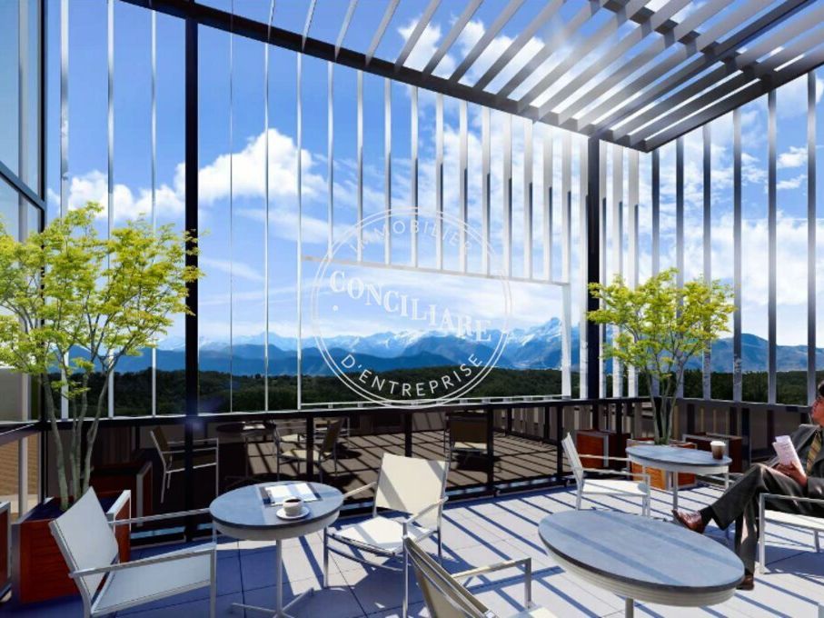 Vente bureaux 135.3 m² non divisibles