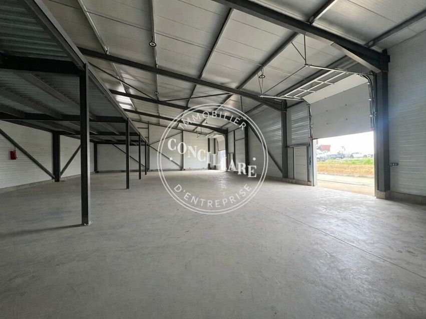 Location entrepot 612 m² non divisibles