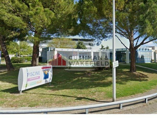 Location local d''activites 455 m² non divisibles