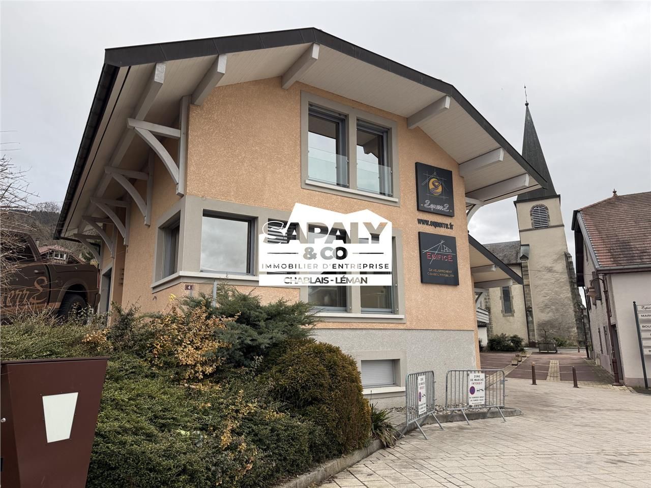 Location bureaux 184 m² à Lucinges