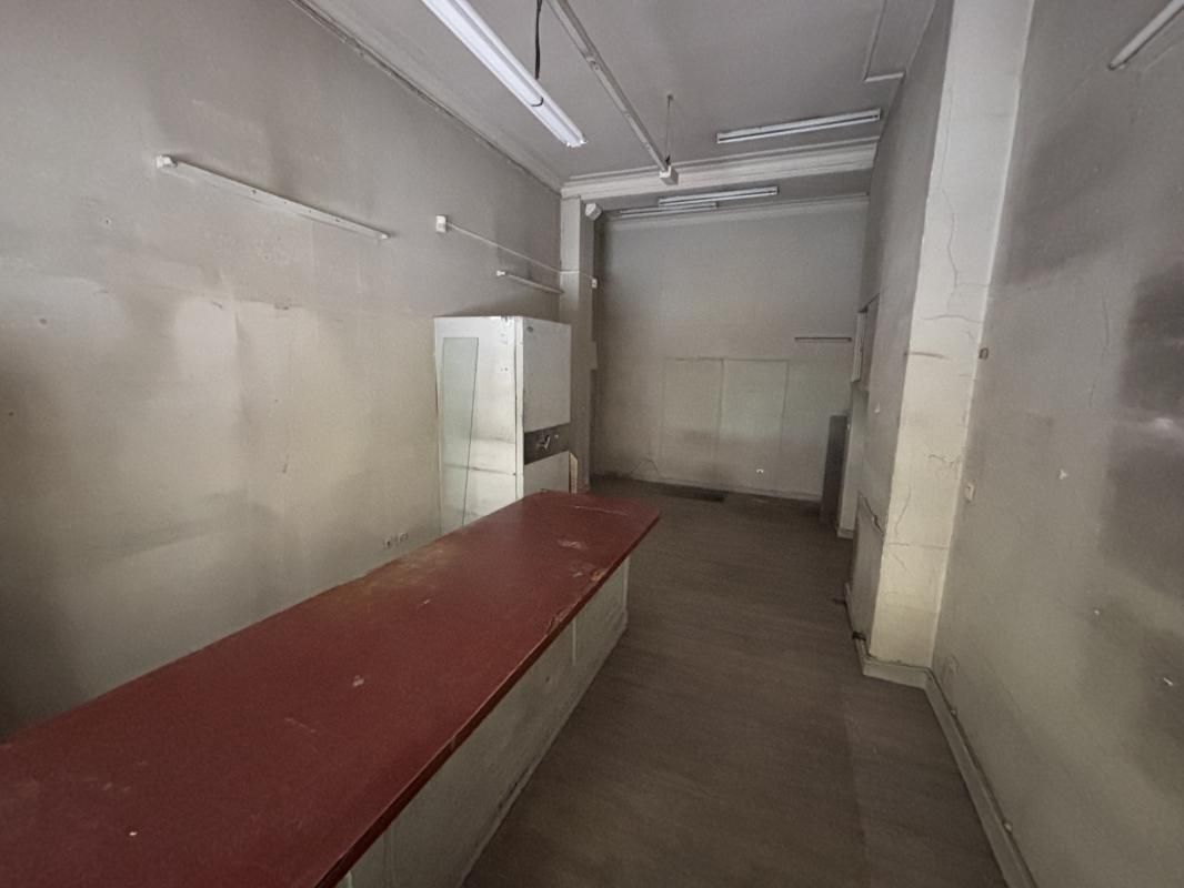 Location local commercial 42 m² non divisibles