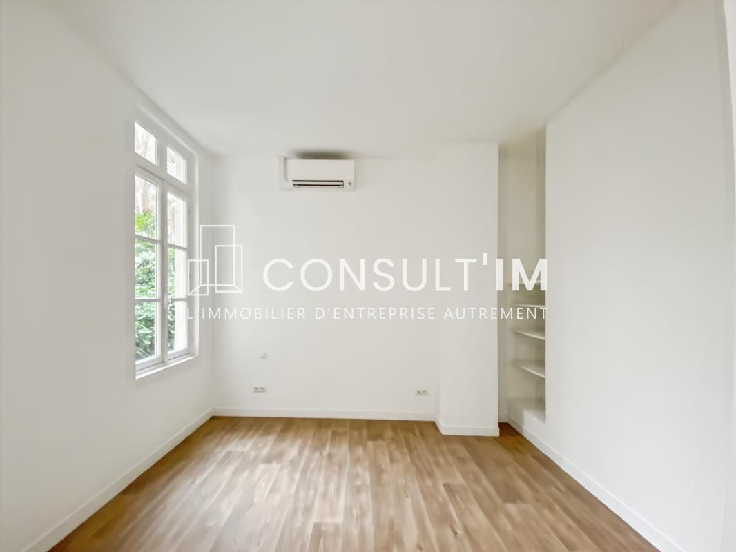 Location bureaux 65 m² non divisibles