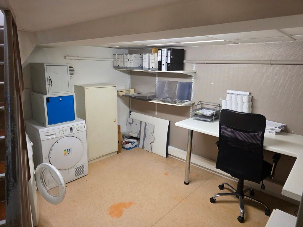 Location local commercial 135 m² à AGEN