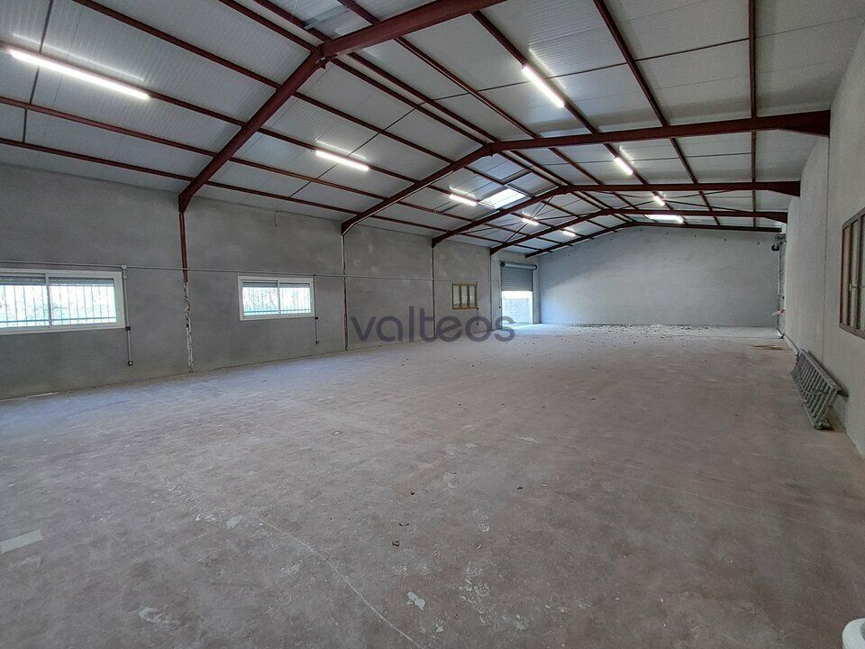 Location local d''activites 432 m² non divisibles