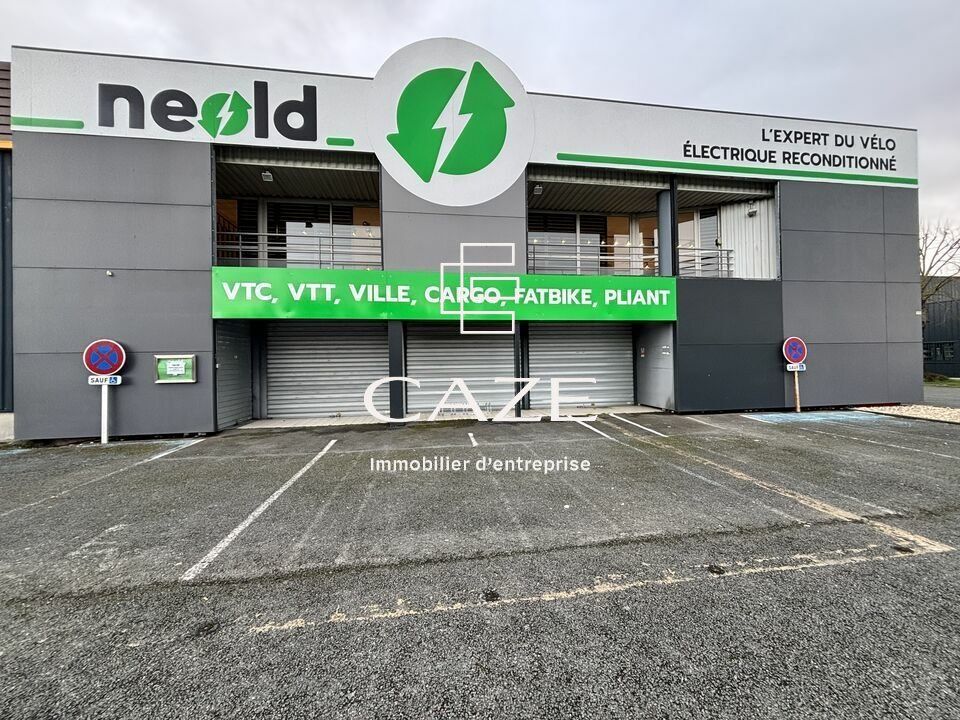 BÂTIMENT A LOUER - EXCELLENTE VISIBILITE 