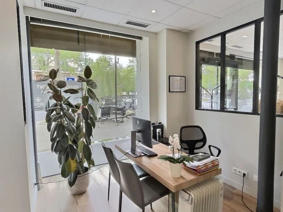 Location bureaux 84 m² non divisibles