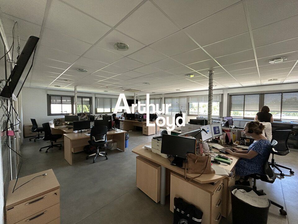 Location bureaux 385 m² non divisibles
