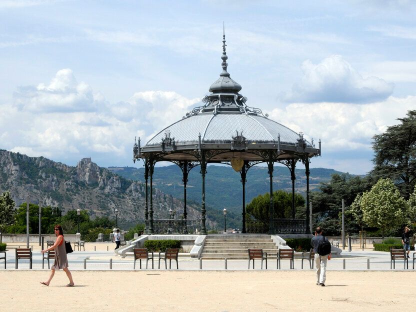 Vente local commercial 165 m² non divisibles