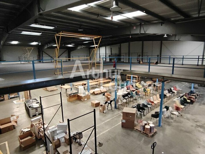 Location entrepot 4739 m² non divisibles