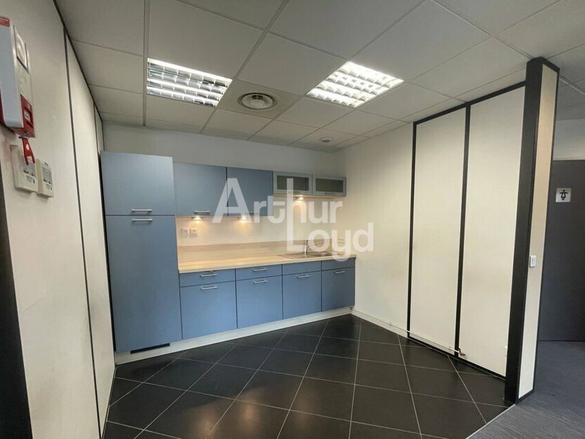 Location bureaux 222 m² non divisibles