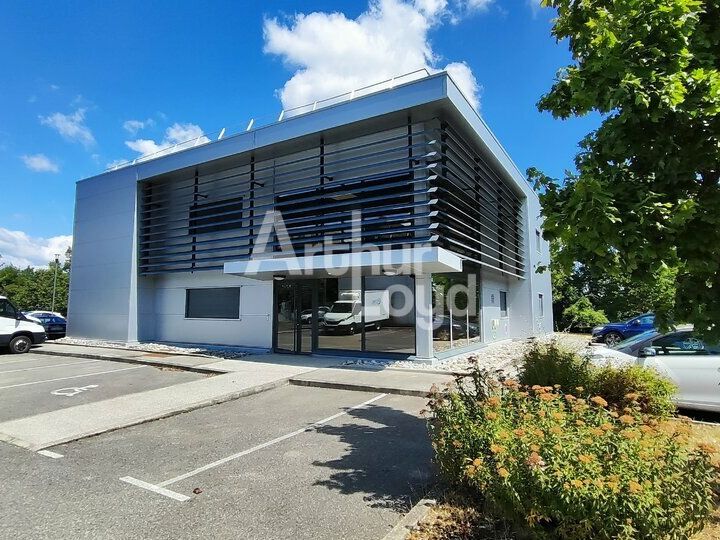 Location bureaux 576.17 m² non divisibles