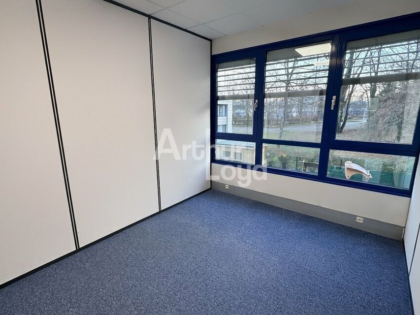 A LOUER - BUREAU DE 10m2 - TECHNOLAC