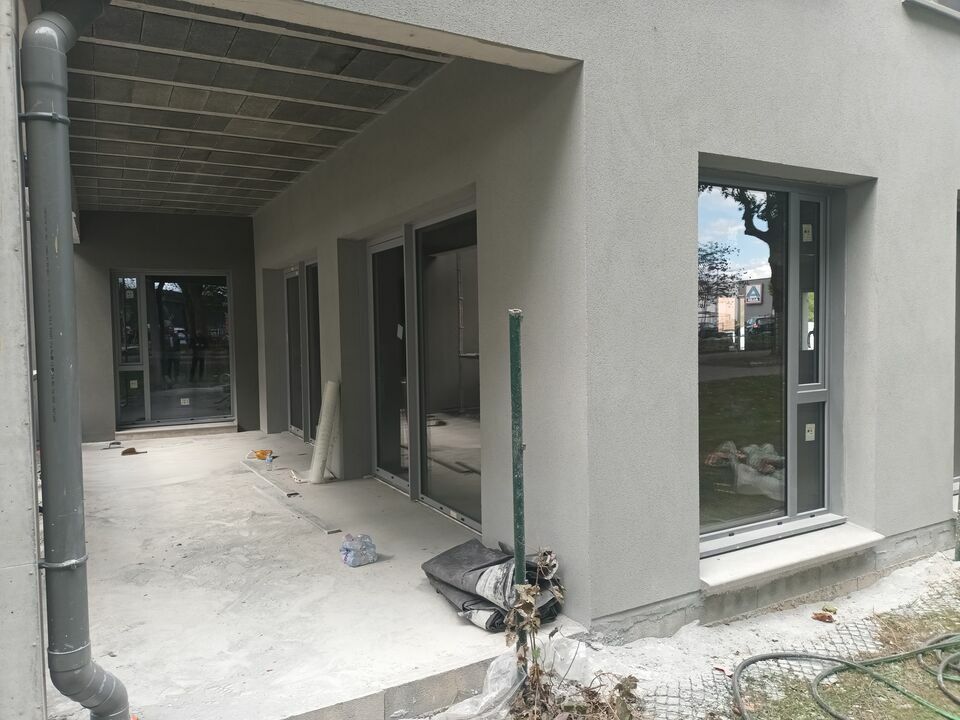 Immeuble de bureaux en construction.