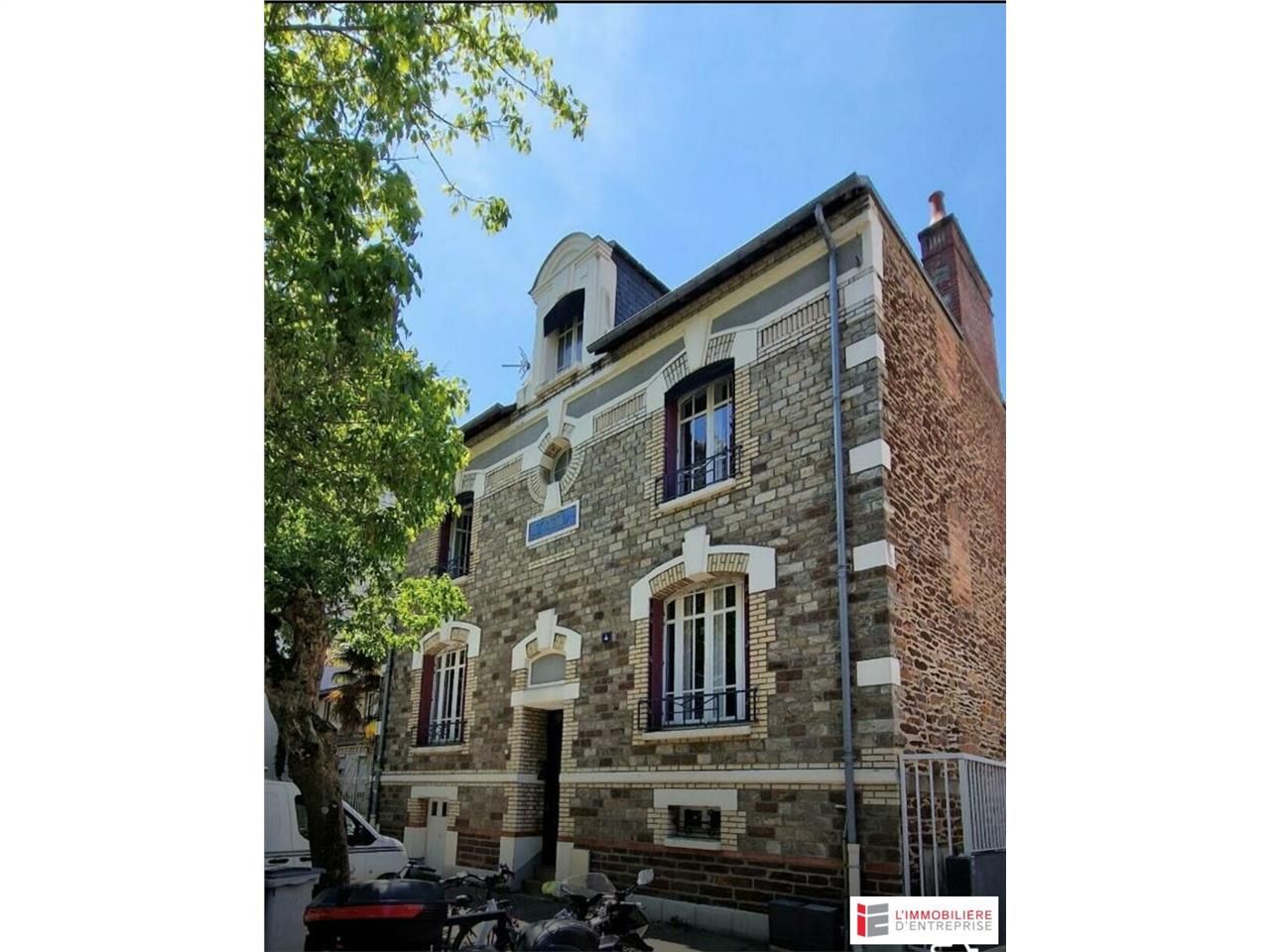 LOCATION – BUREAUX – MAISON DE CARACTÈRE – RENNES