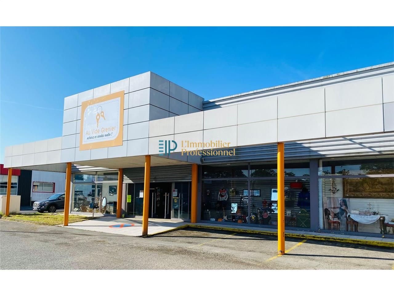 Location local commercial 512 m² à Lorient