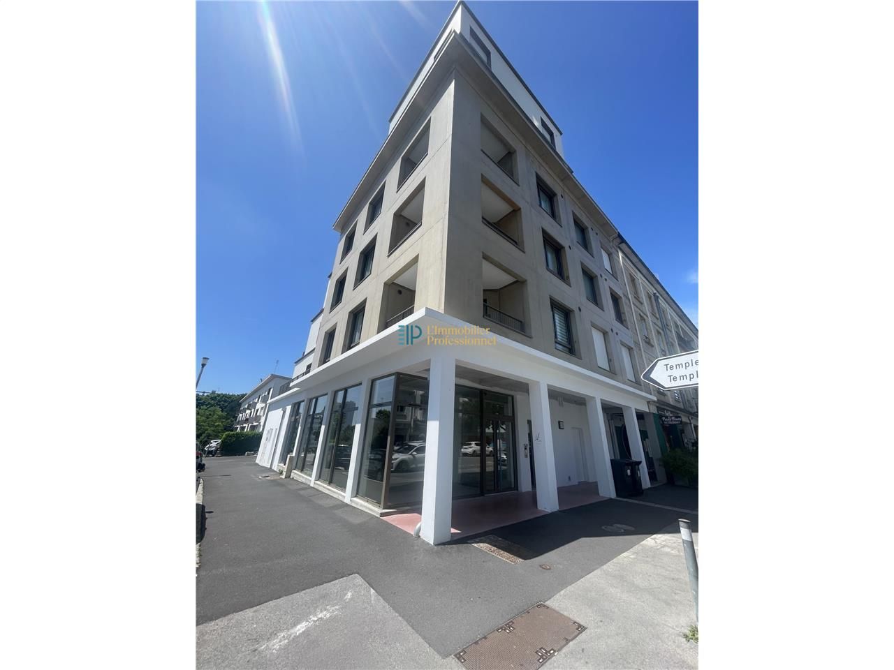 Location local commercial 84 m² à Lorient