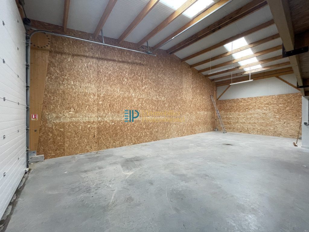 Vente local d''activités 500 m² à Languidic