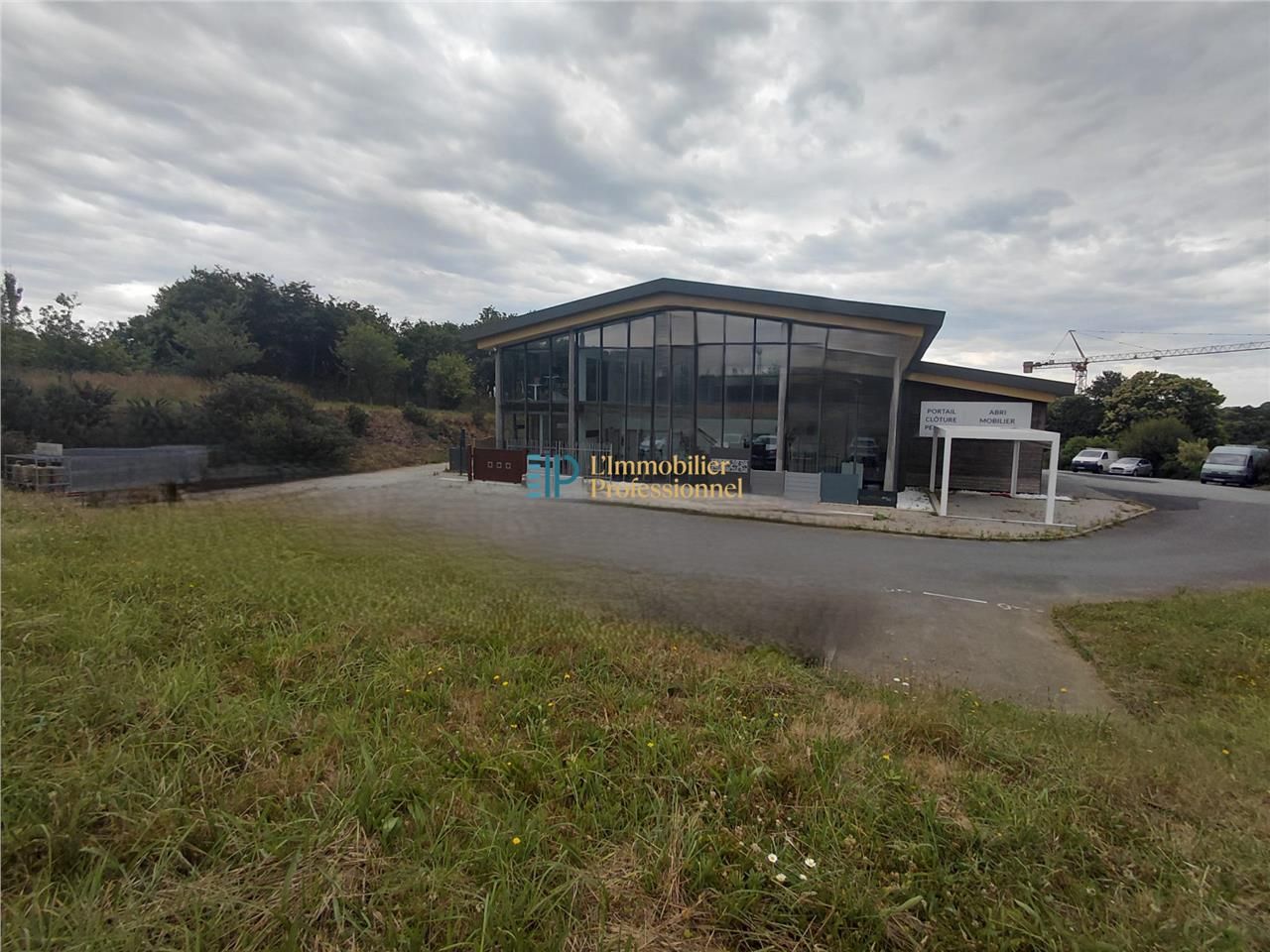 Location local 470 m² à Quimper