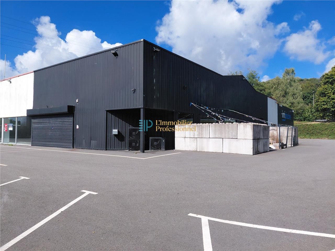 Location local commercial 286 m² à Quimper