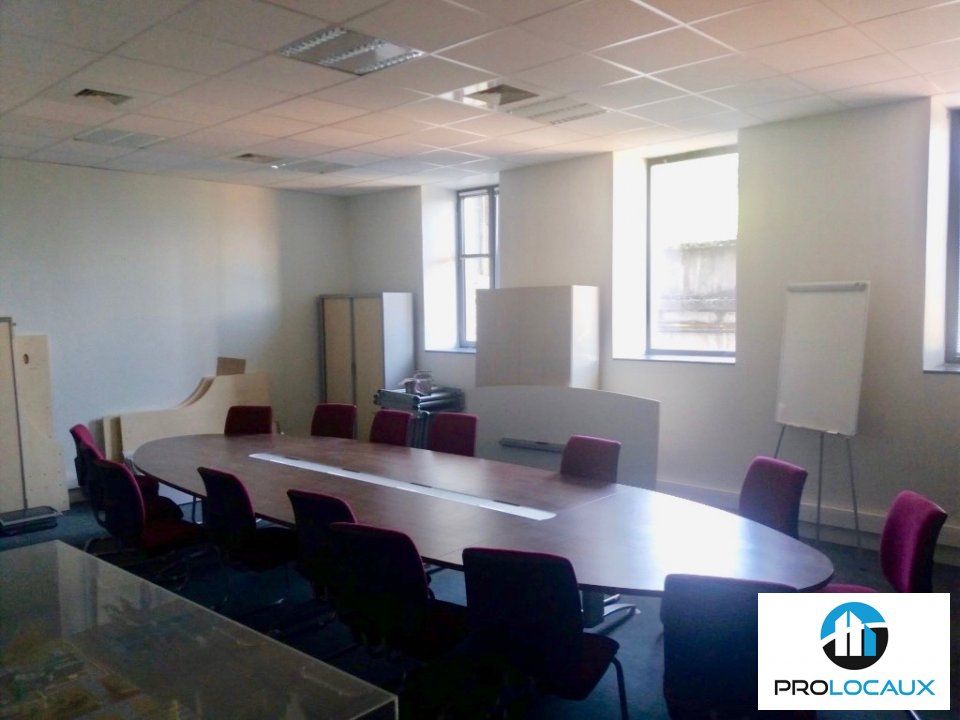 Location bureaux 750 m² divisibles à partir de 20 m²