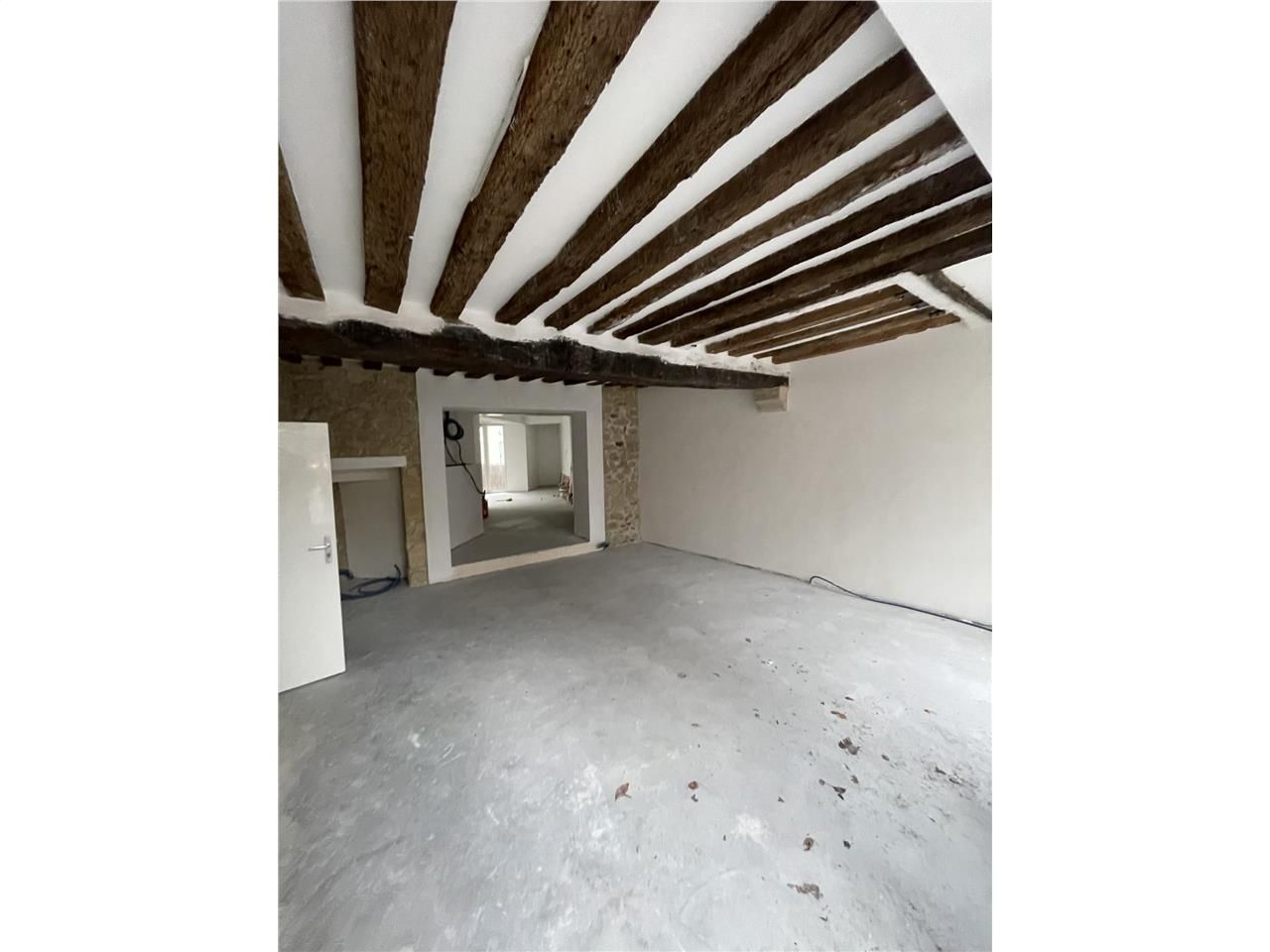 Location local commercial 61 m² à Rueil-Malmaison