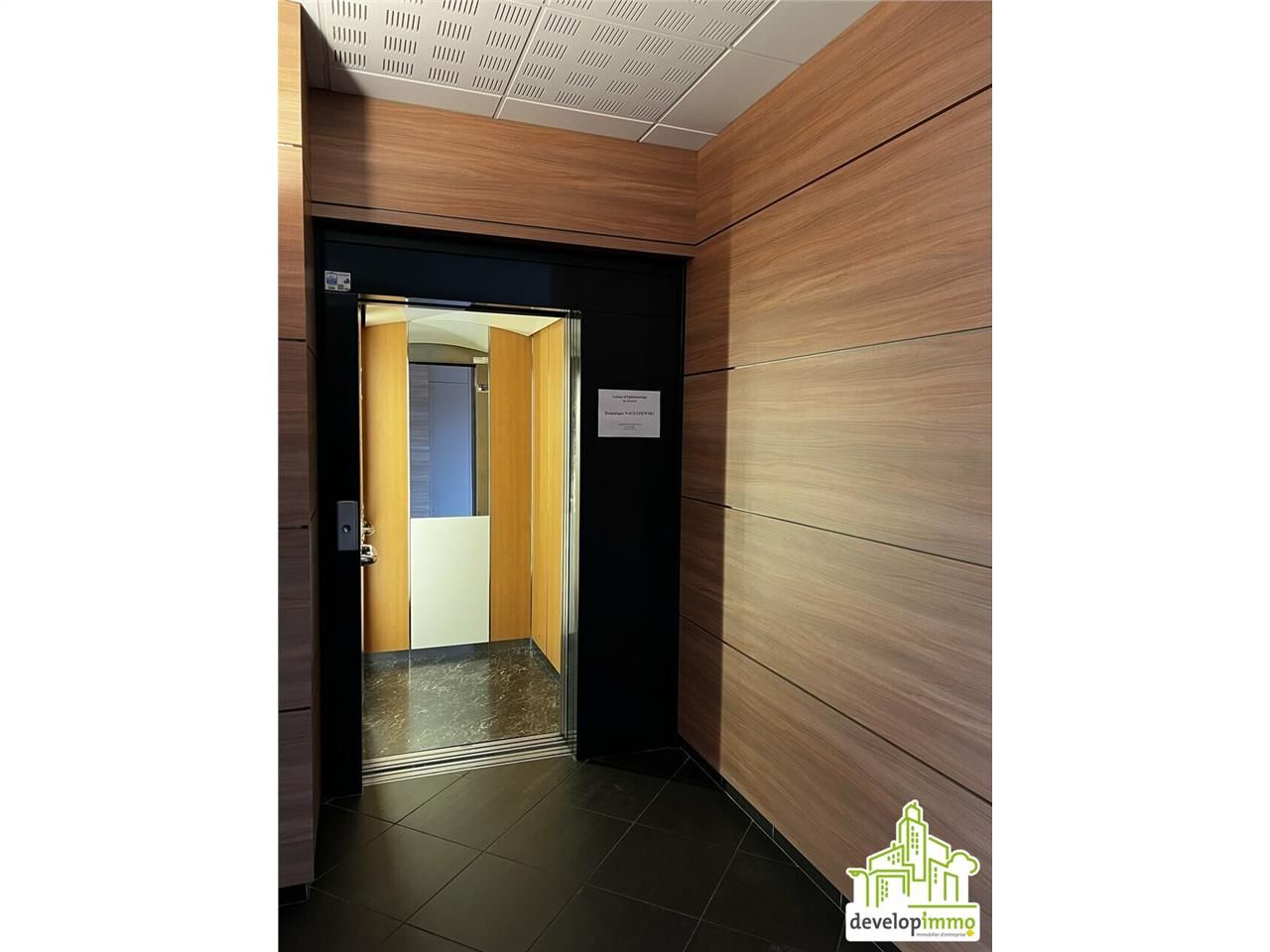 Bureaux à Louer à Fleury sur Orne - Avec Salle de Réunion!